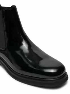 Chelsea Duggal 13847677 Nero