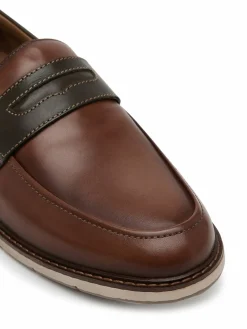 Mocassini Stuart 08 22308 Marrone