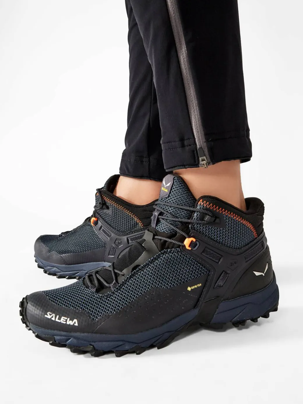 Scarpe da trekking Ms Ultra Flex 2 Mid Gtx 61387-0984 Blu scuro