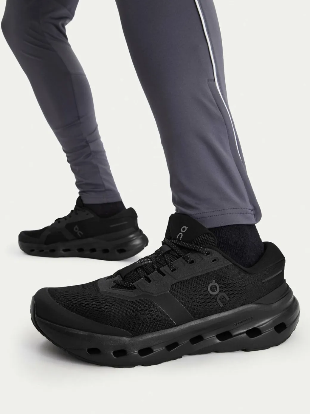 Scarpe running Cloudrunner 3 3MG10071043 Nero