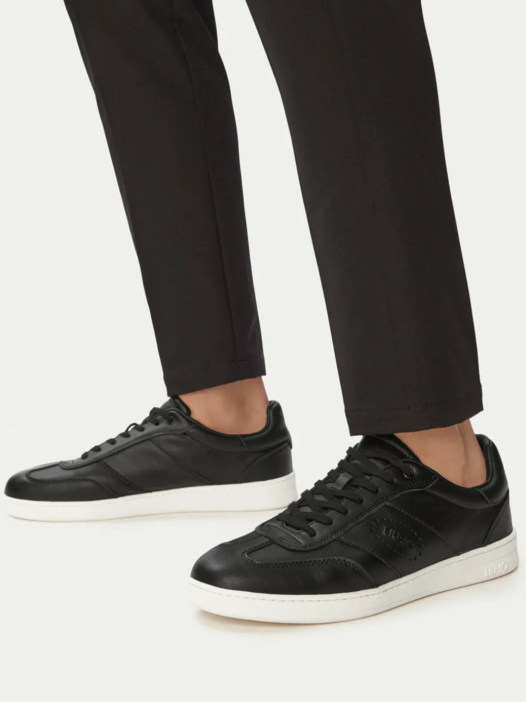 Sneakers 7B6015 P0102 Nero