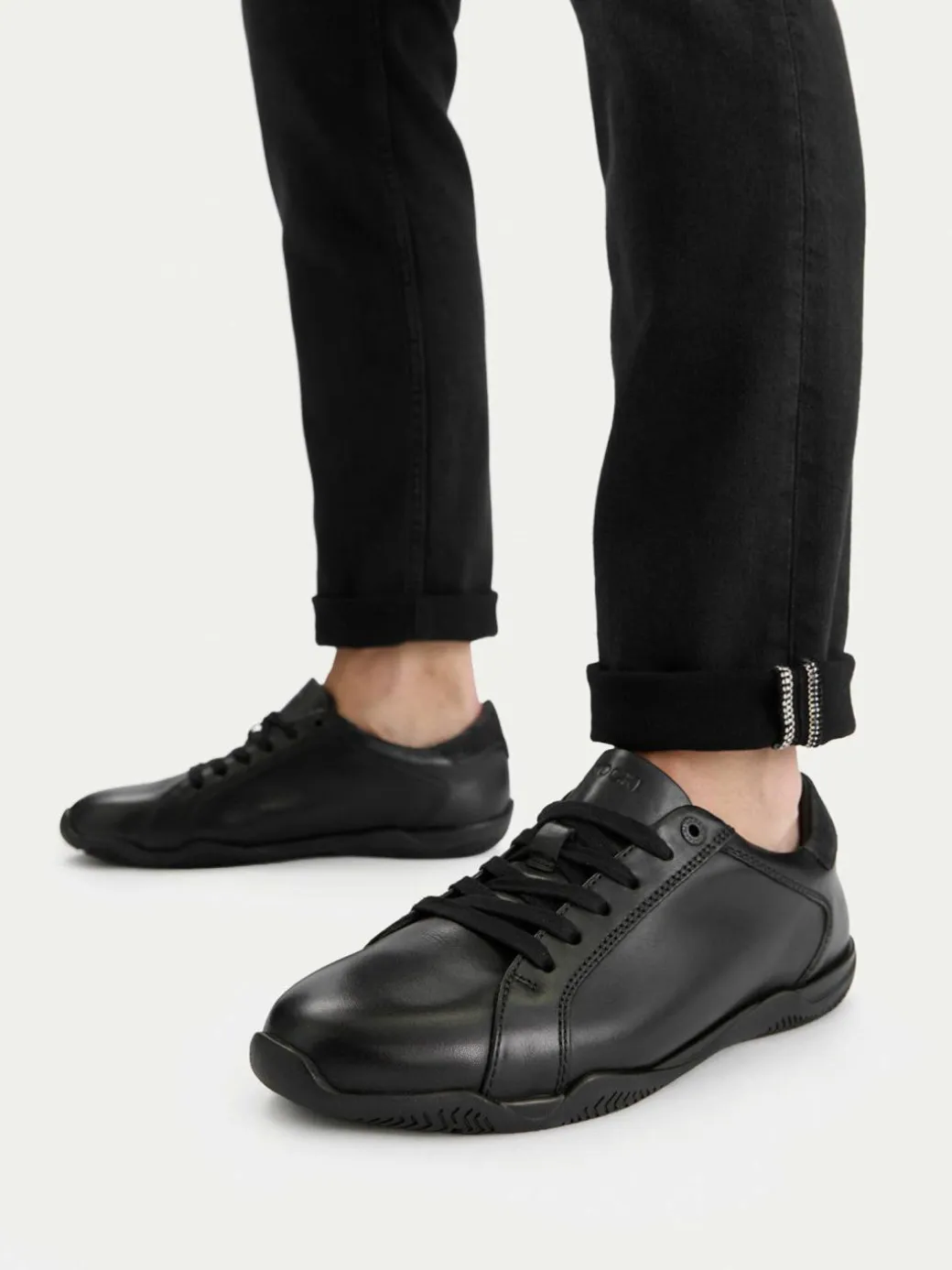 Sneakers CEO-ELBOW-02 MI08 Nero