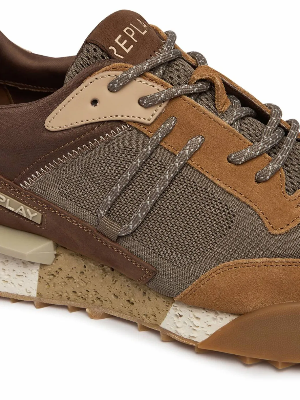 Sneakers GMS1P .000.C0072L Marrone