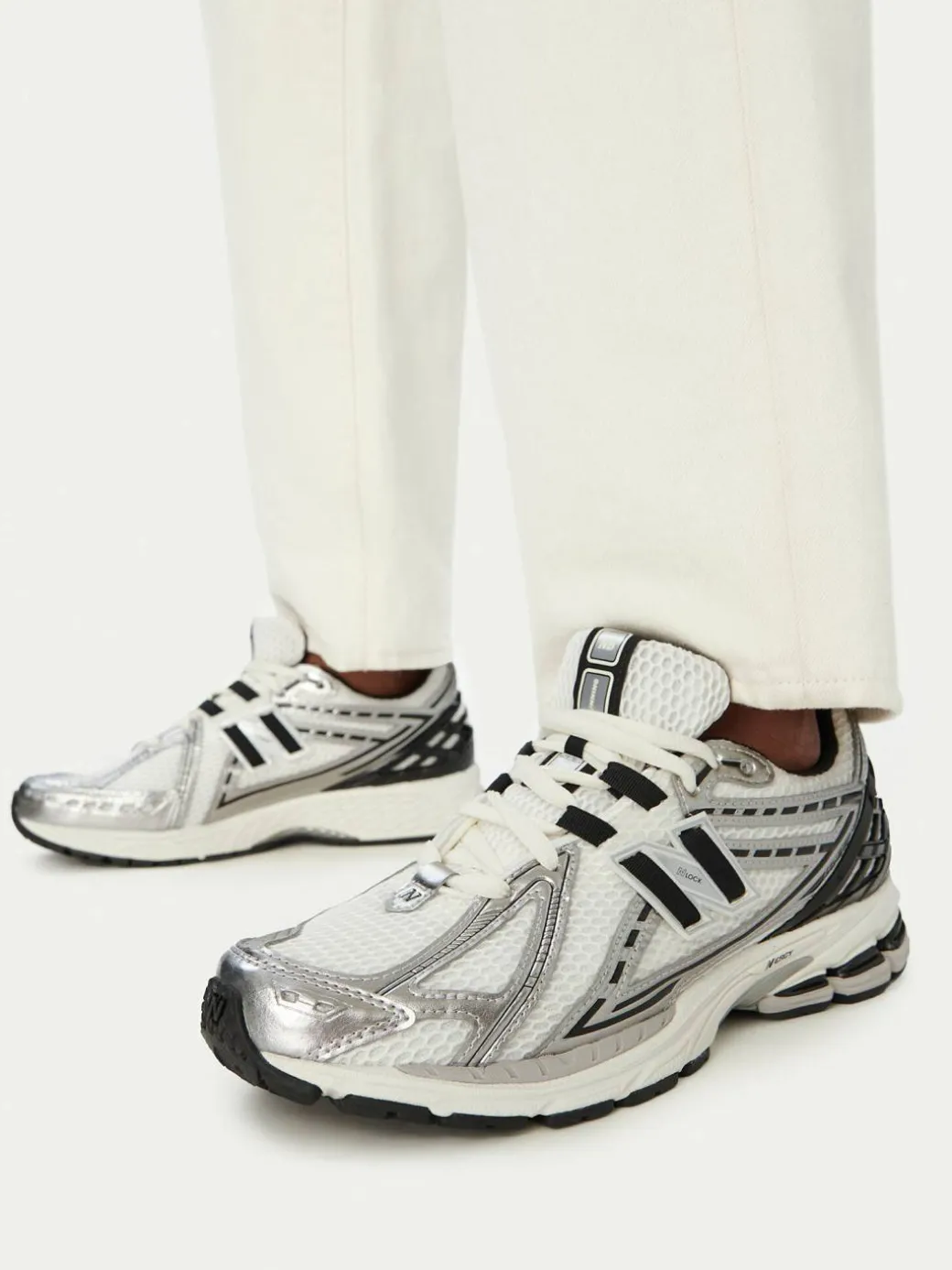 Sneakers M1906RER Beige